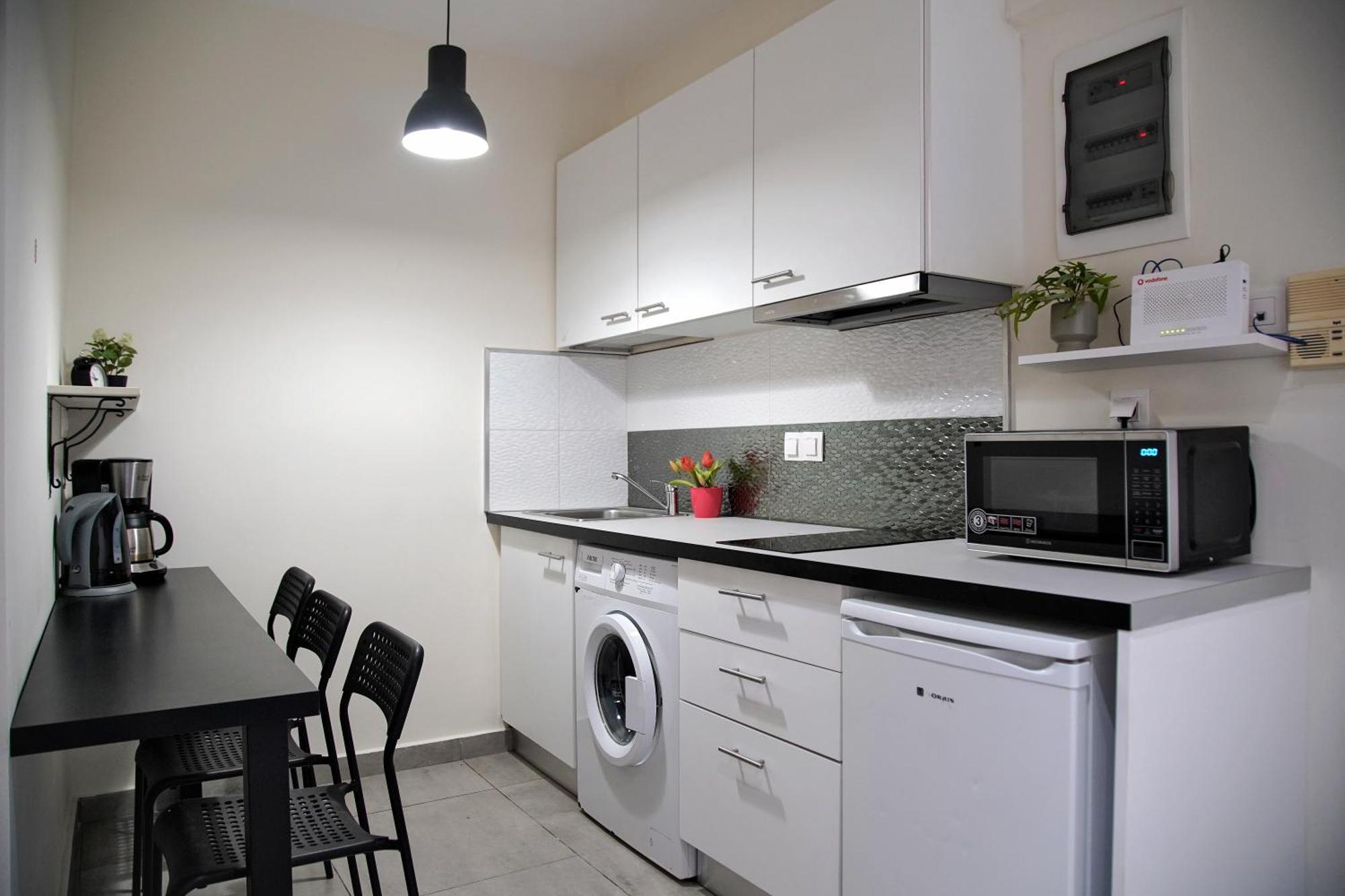 אתונה Attiki Sunshine Apartment With Terrace Vipgreece מראה חיצוני תמונה